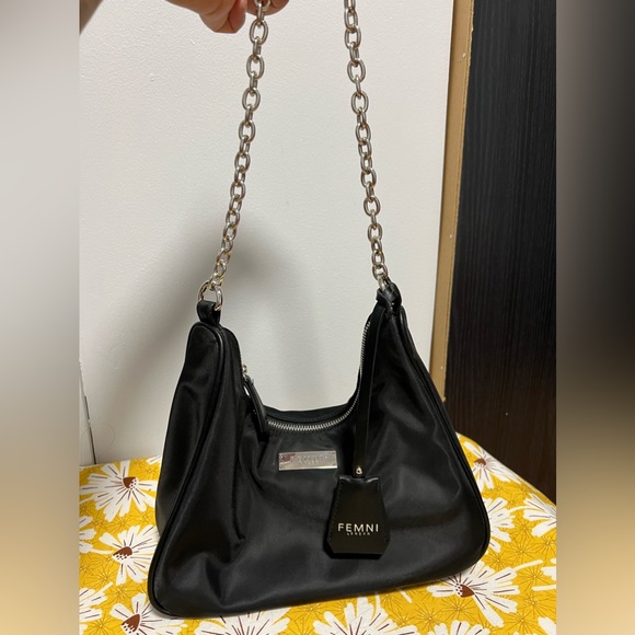 FEMNI LONDON NYLON MULTI POUCH CROSSBODY - LARGE - Picture 2 of 6